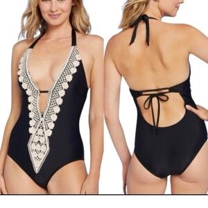 NWT Kona Sol Halter Crochet Trim Plunge One Piece Swimsuit Size Medium